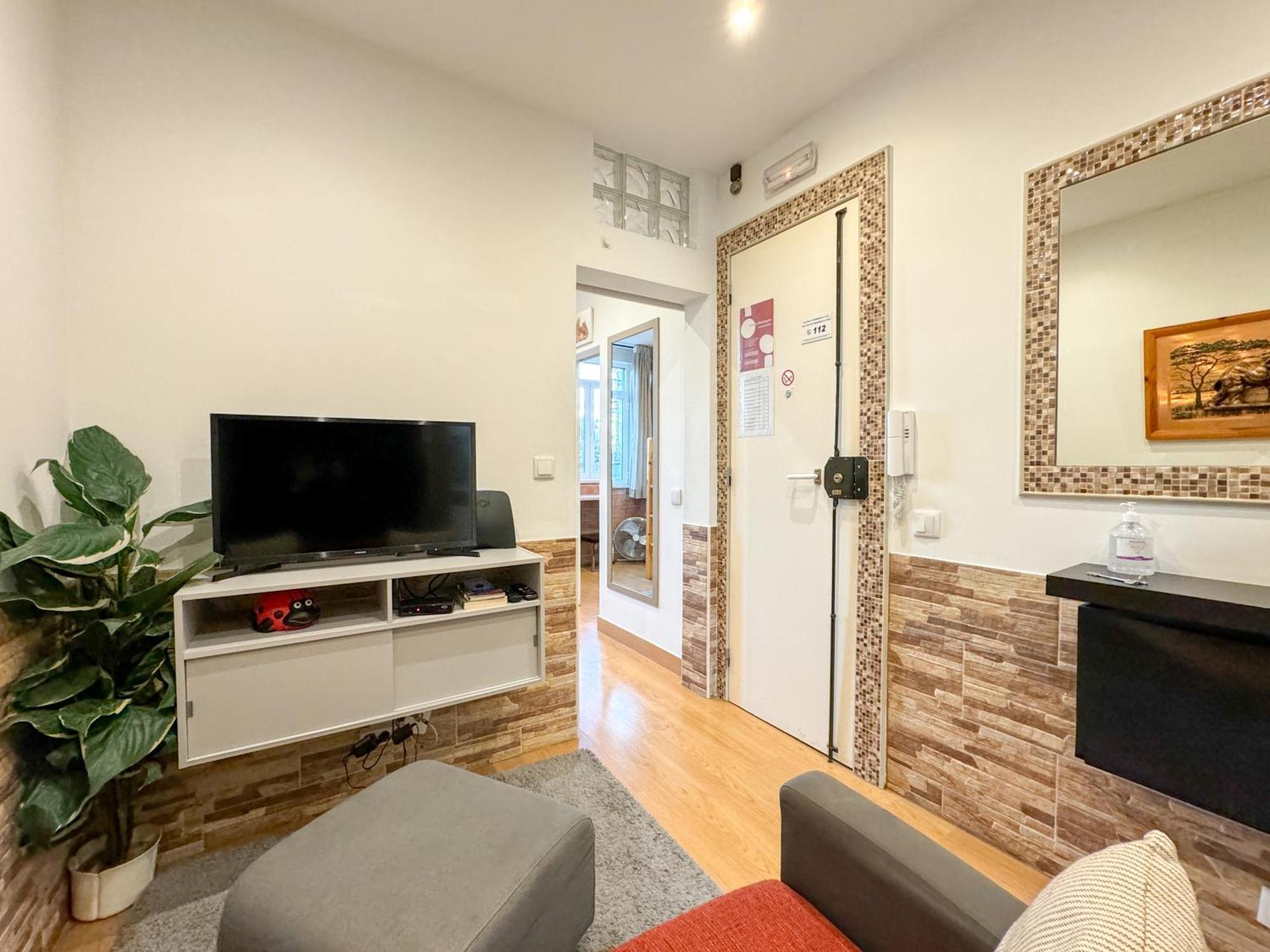 Quiet And Cozy, Easy Access To Lisbon Highlights #1880 Apartment Bagian luar foto